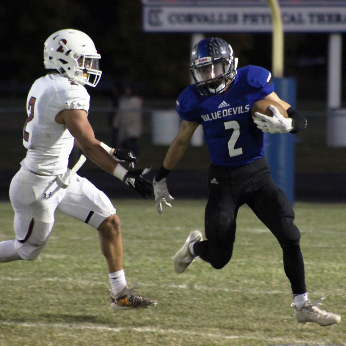Football Around The Root Corvallis Stevensville Ready For Must