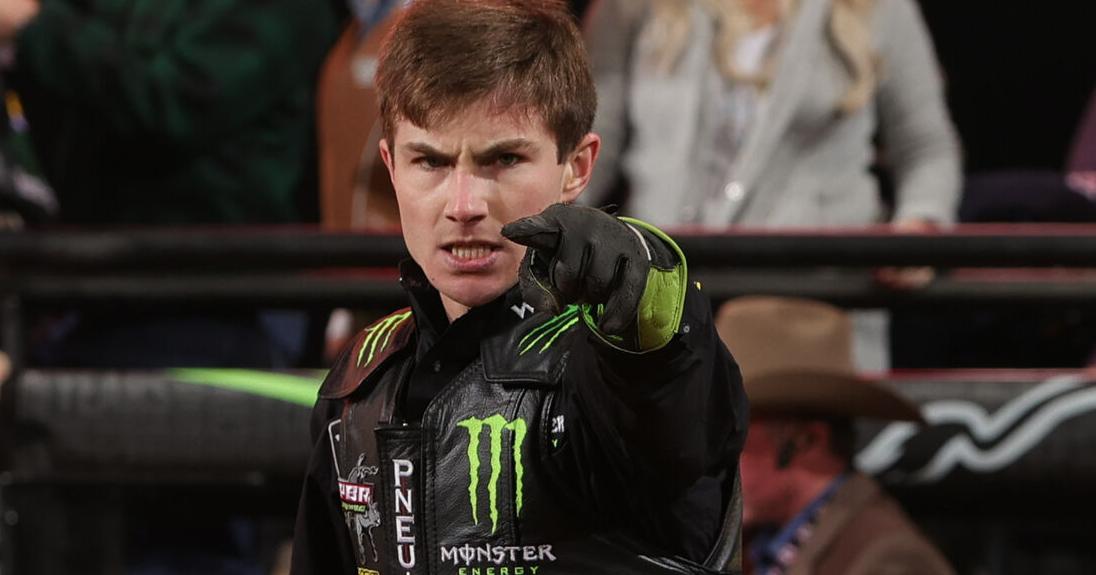 Volborg bull rider Jess Lockwood ties for the lead in his return to the PBR