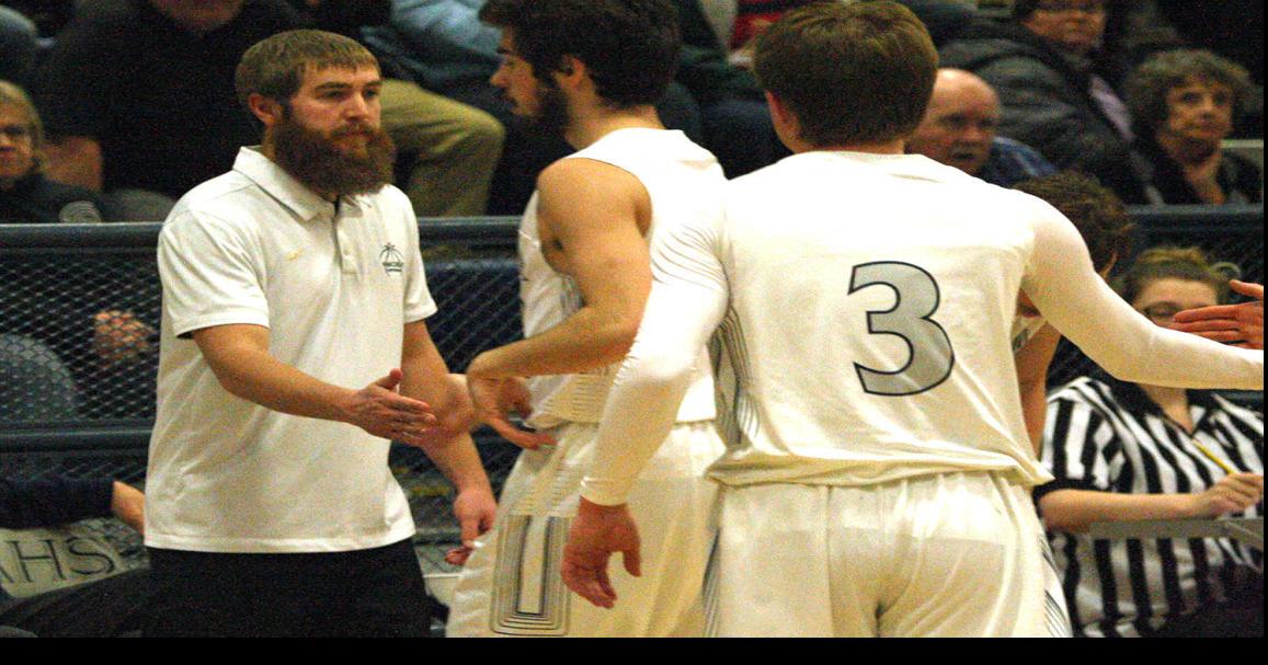 Hardwood headaches Rochi Estes, Andy Saltenberger out as Anaconda