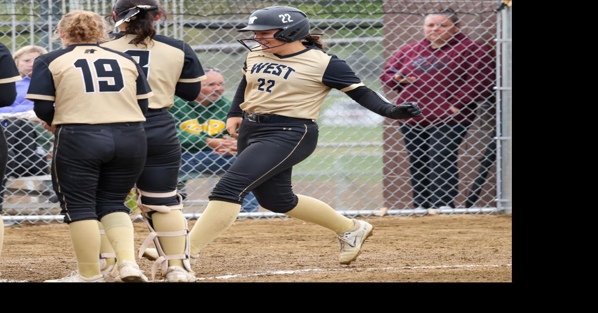 State AA Softball Missoula Sentinel celebrates tournamentopening victories with Chili's