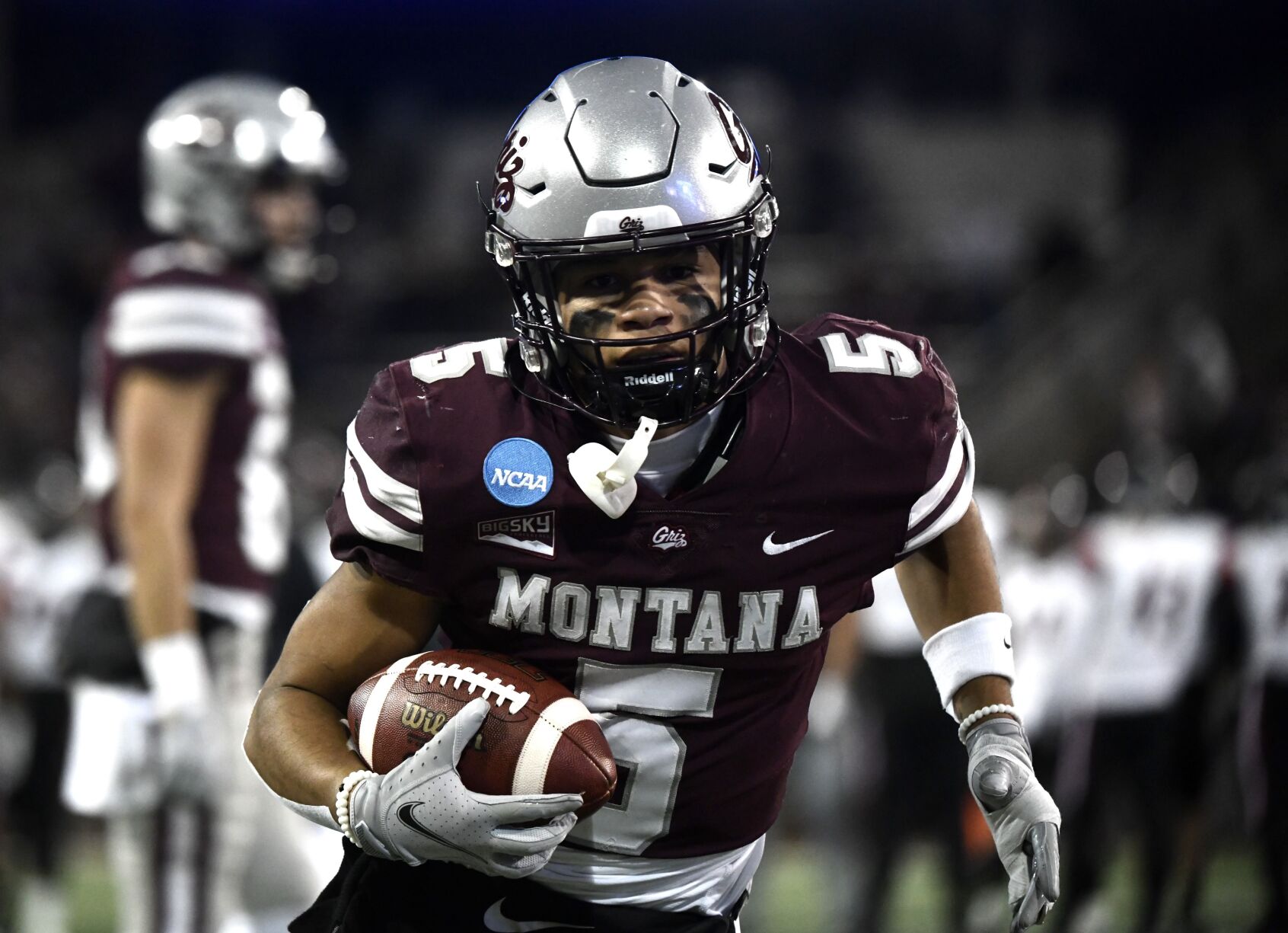 Live coverage Montana Grizzlies host SEMO in the first round of the FCS playoffs