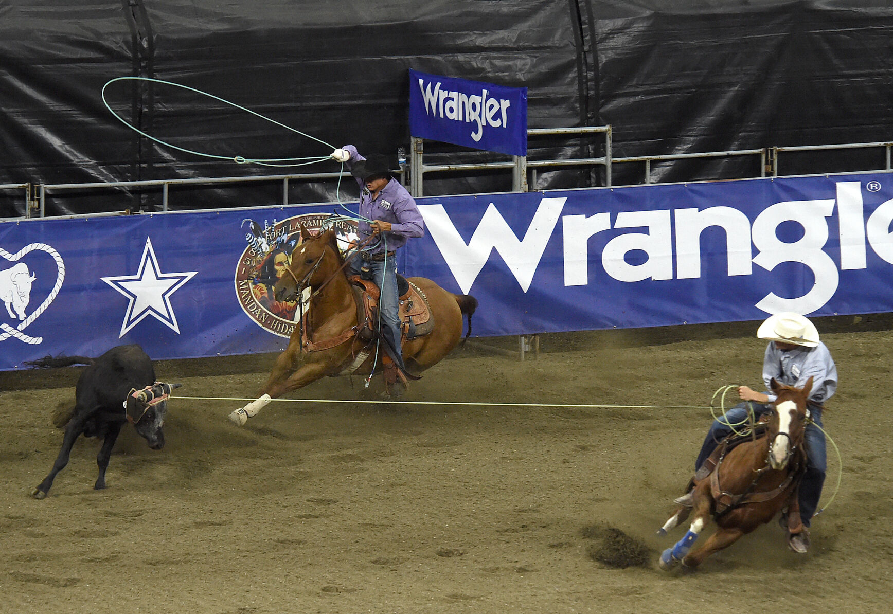 Photos: Wrangler Team Roping Finals At MetraPark