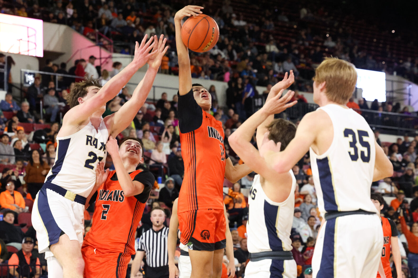 Photos: Southern B Divisional Basketball Saturday At Metra