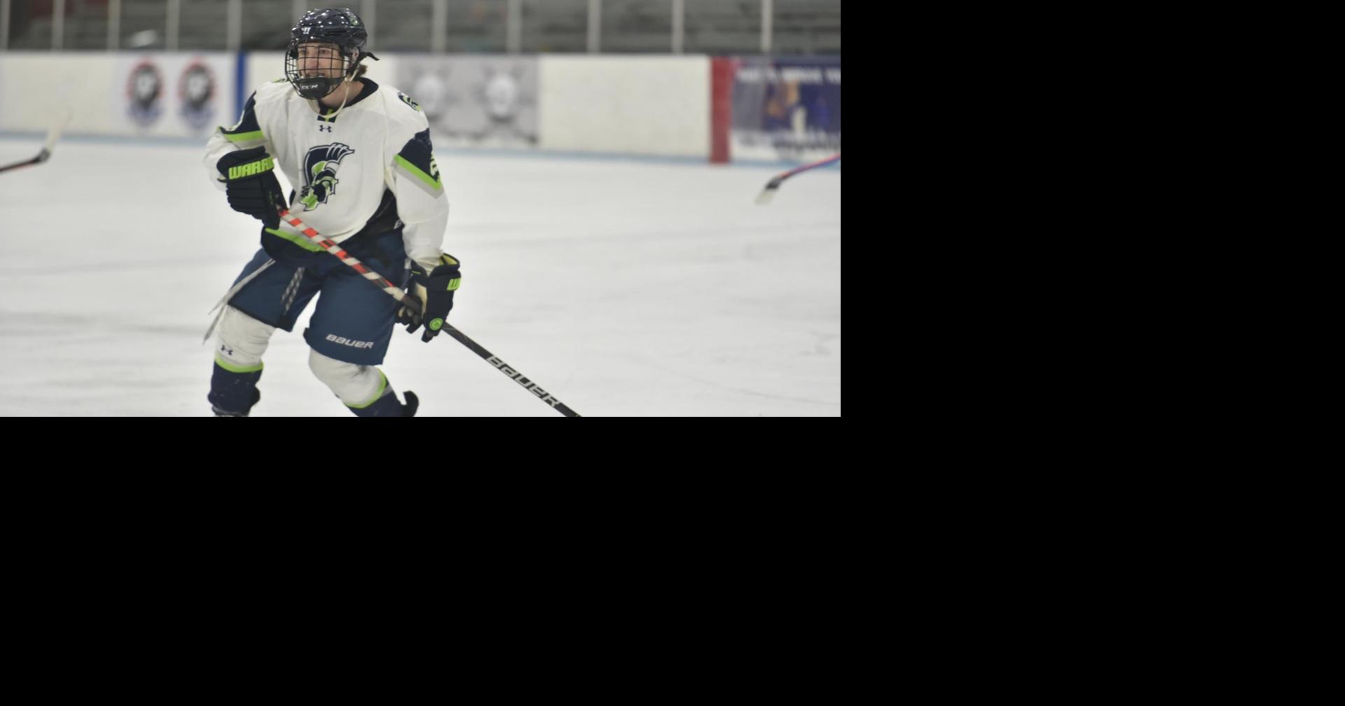 Providence hockey pushes No. 1 Mary to limit before falling in ACHA