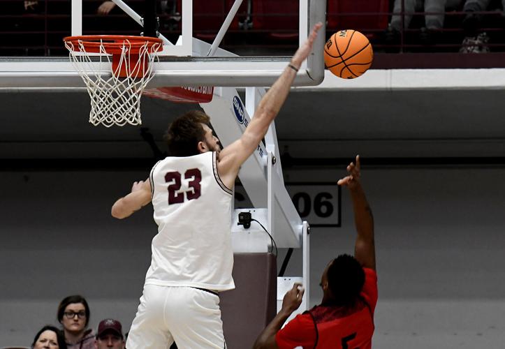 Grizzlies ground Thunderbirds to earn needed bounce-back win ...