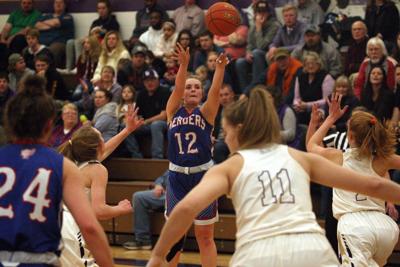 Bailey Finn S 27 Points Lead No 2 Big Timber Girls To Rout Of