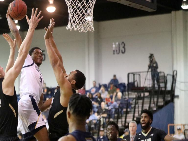 Montana Men S Basketball Adds Transfer Northern Arizona Guard With