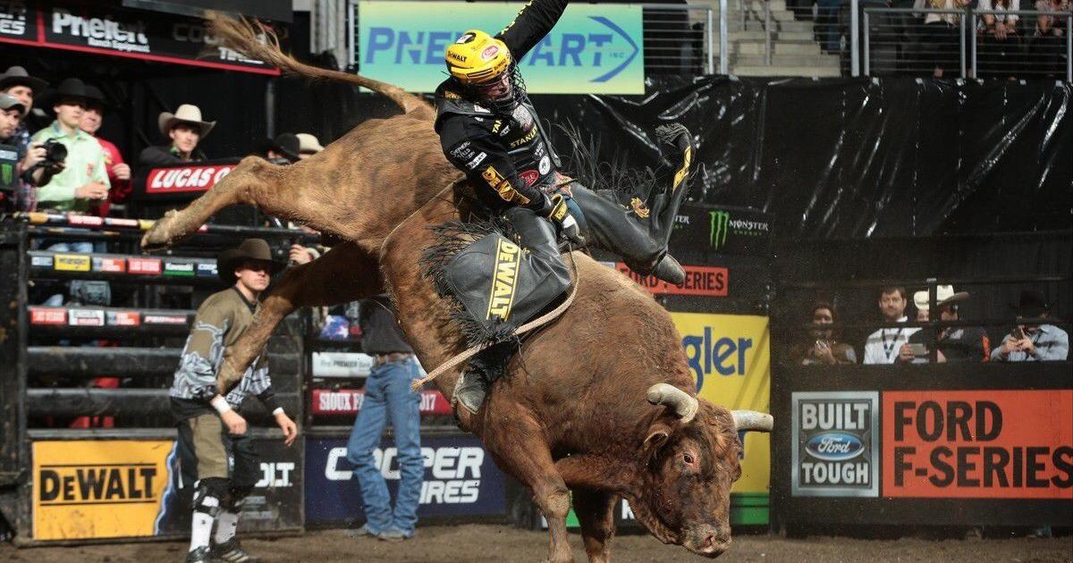 Matt Tyler Rodeo Matt Triplett earns Touring Pro Division PBR win in California | Rodeo ...