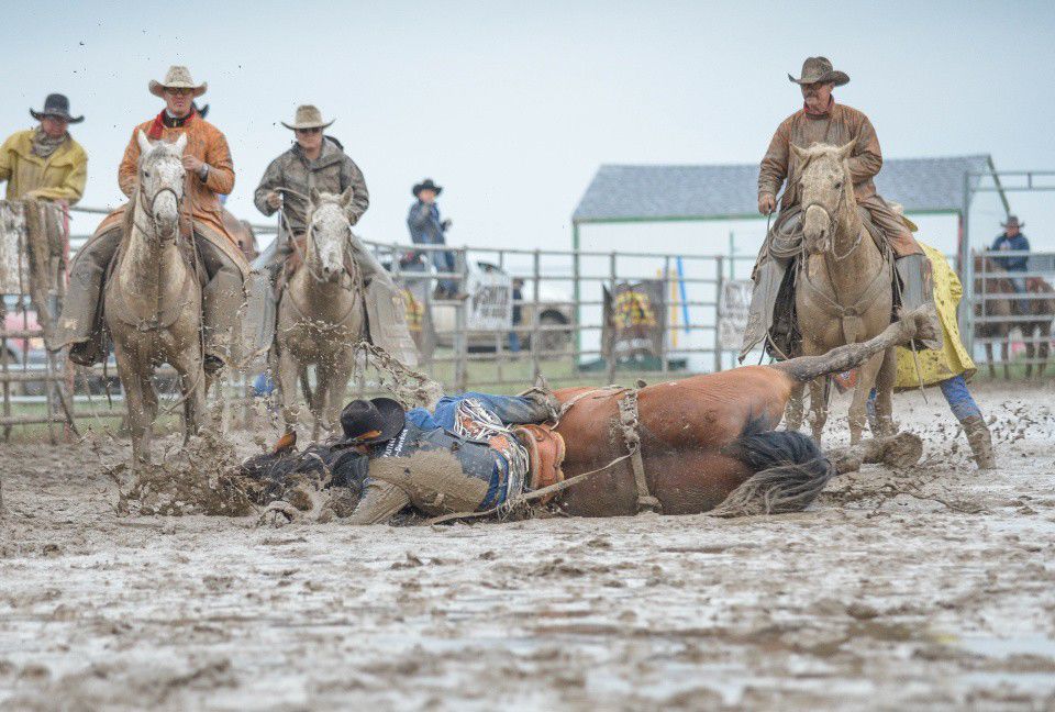 Free bronc riding clinic is part of program for disadvantaged youth and ...