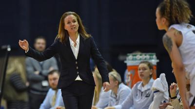 Montana State Women S Basketball Coach Tricia Binford Signs 3 Year