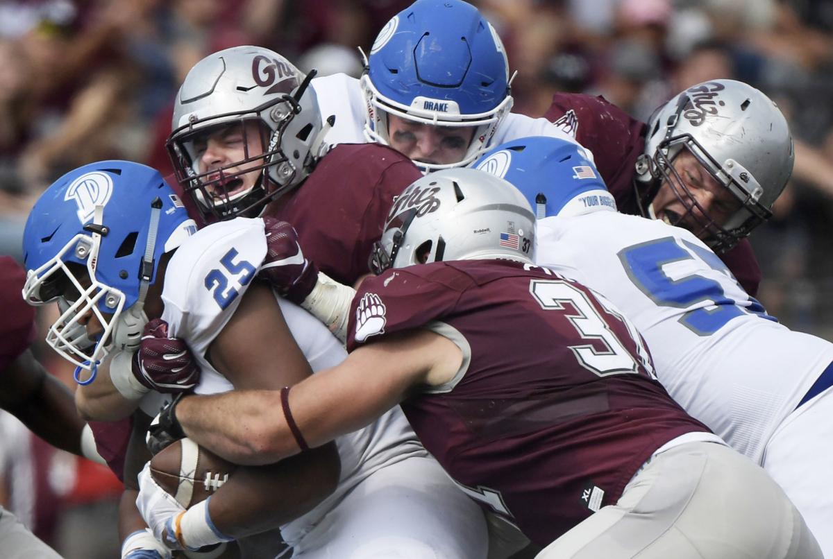 No 14 Montana Grizzlies Down Drake Bulldogs 48 16 Um Grizzlies