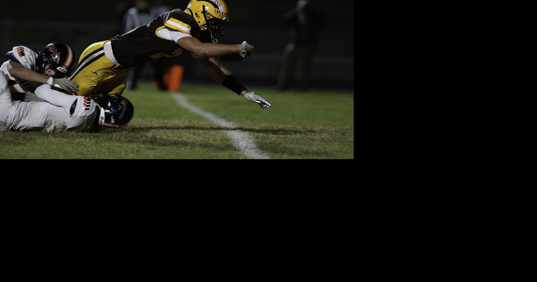 Brit Linder's four touchdowns carry Helena Capital past Kalispell Flathead in overtime