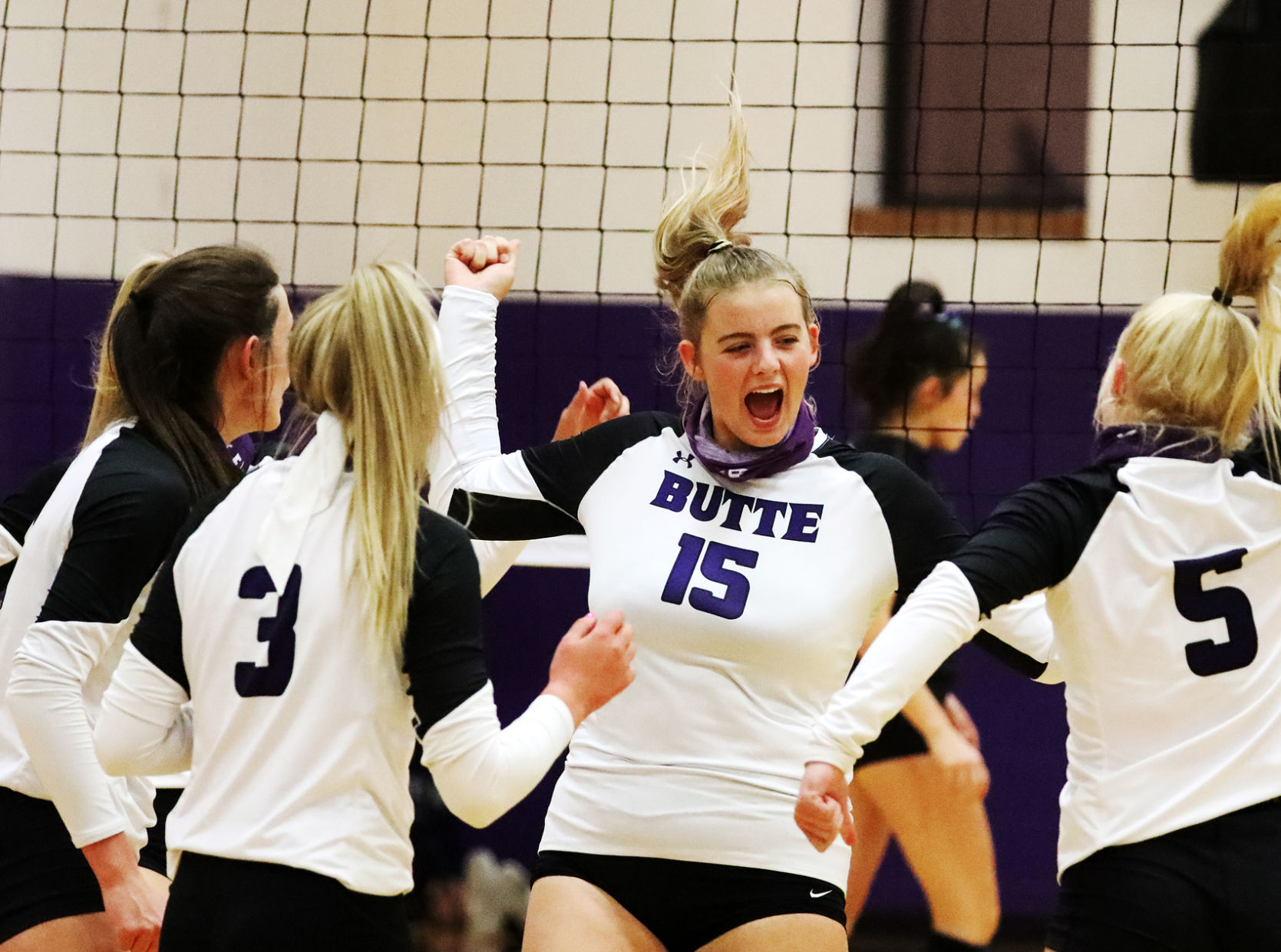 Helena Capital Sweeps Butte As Bartsch Twins Go For 14 Kills Each ...