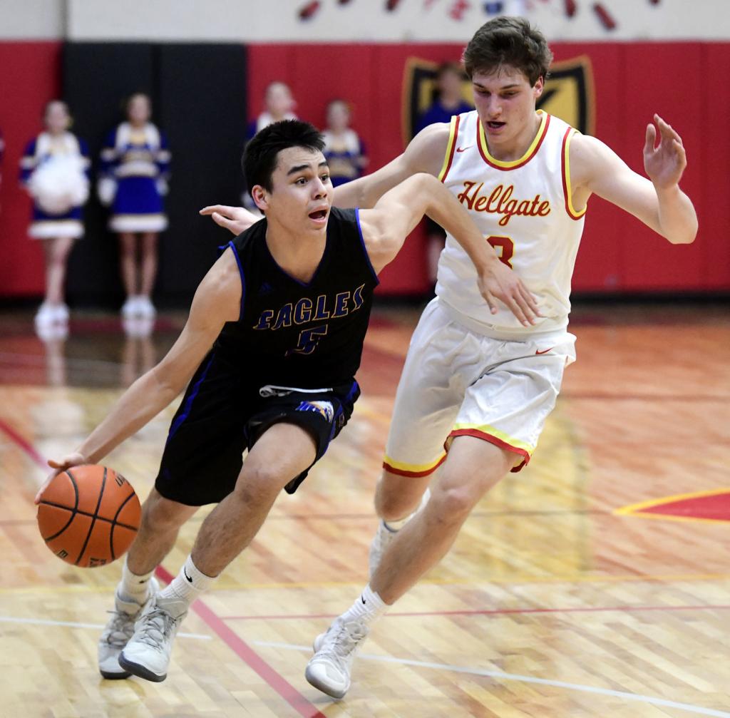 Missoula Hellgate S Rollie Worster Finishes With A Flourish In