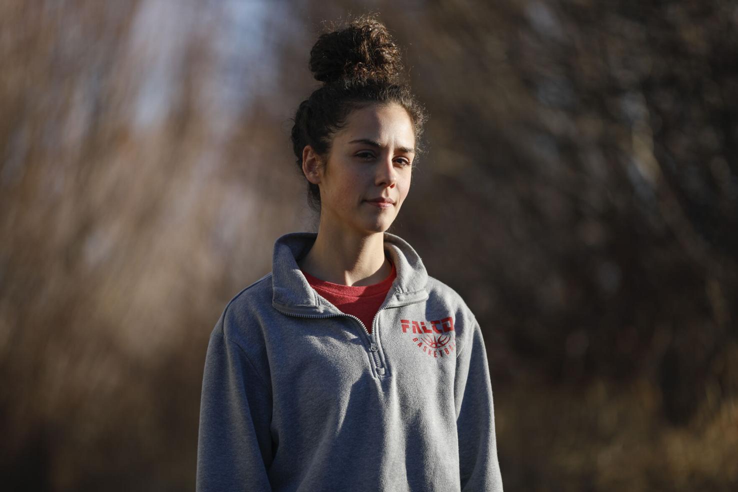 Twin Bridges girls basketball and its chase at history