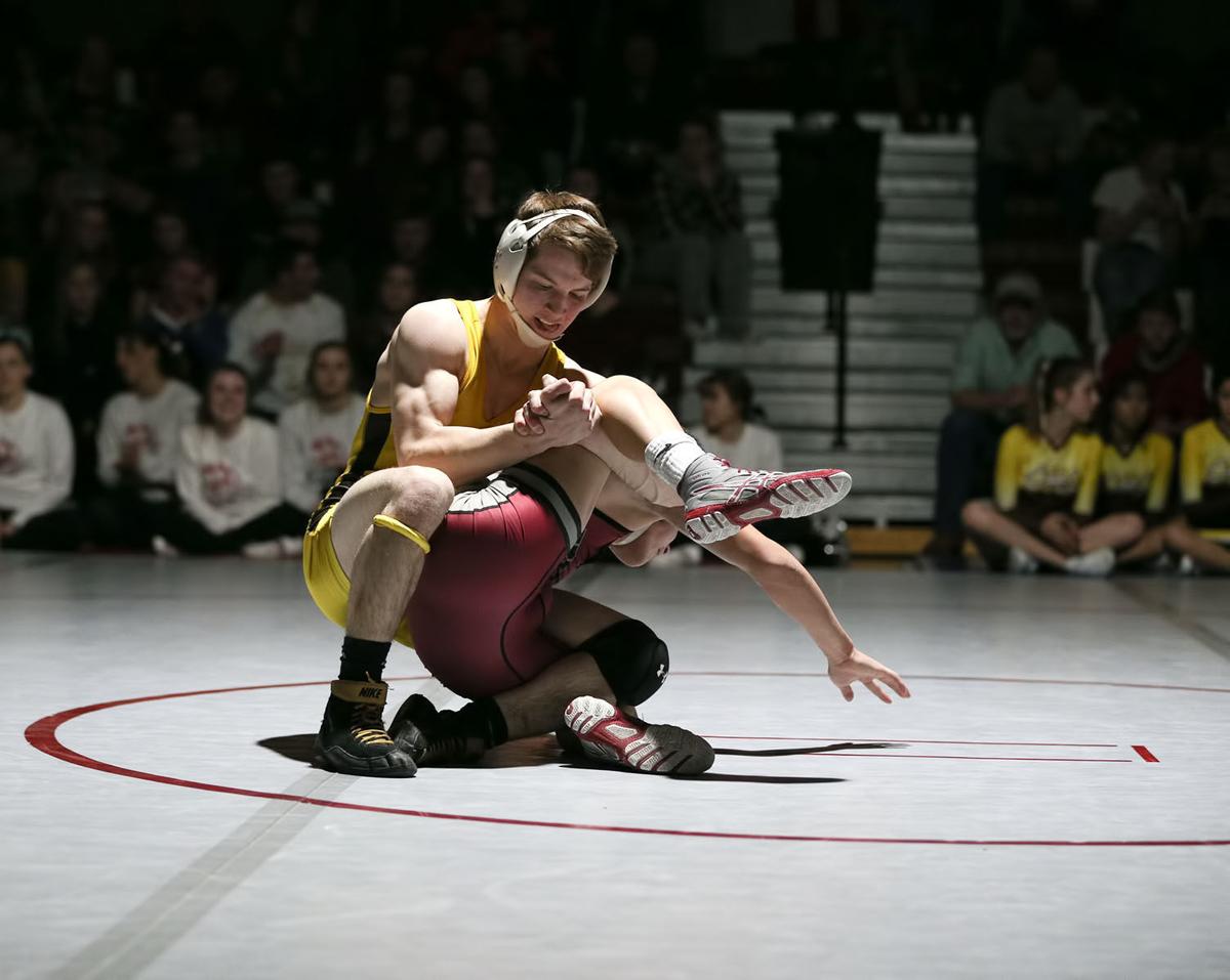 PHOTO GALLERY Capital defeats Helena in wrestling