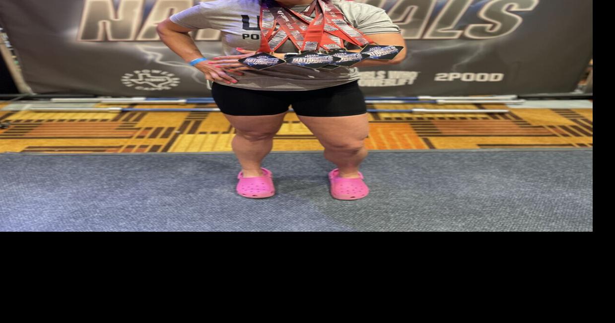 Corvallis teacher Holly Snyder wins women's tested powerlifting national title