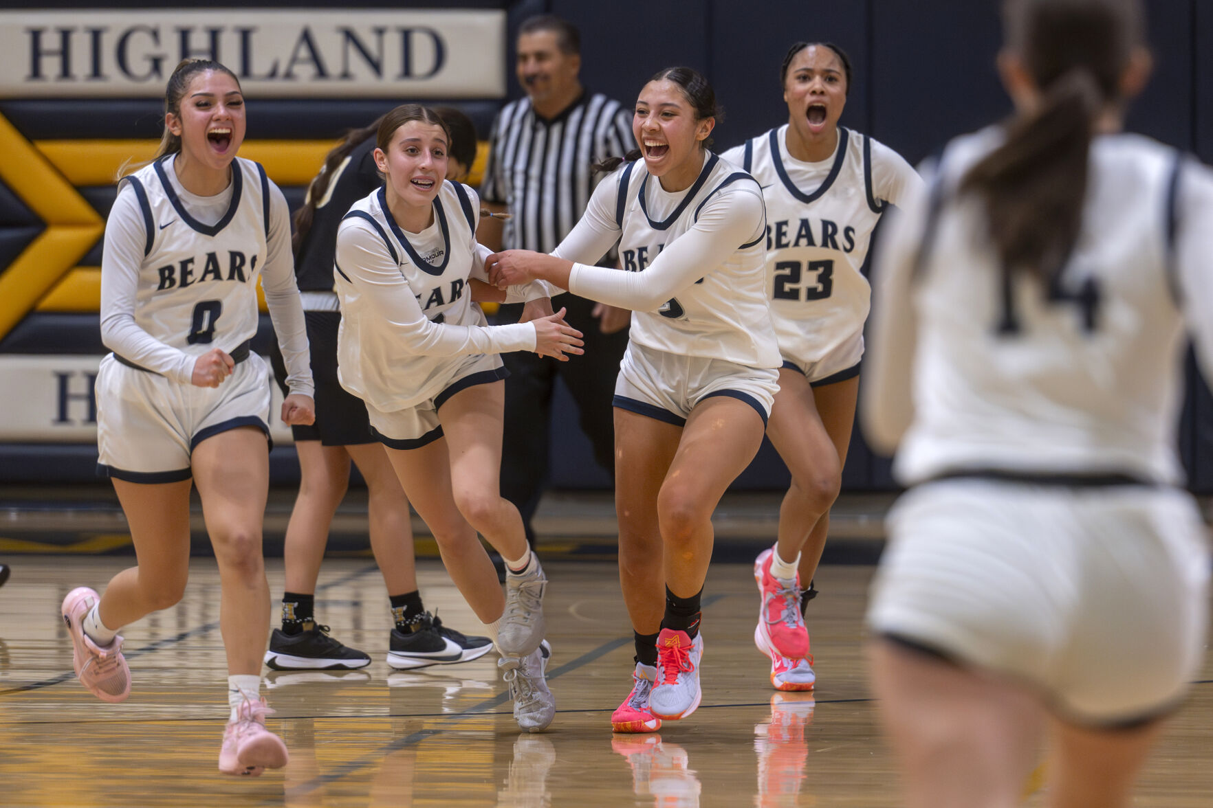 La Cueva, Volcano Vista Upset Top Teams To Reach Girls Metro Basketball ...