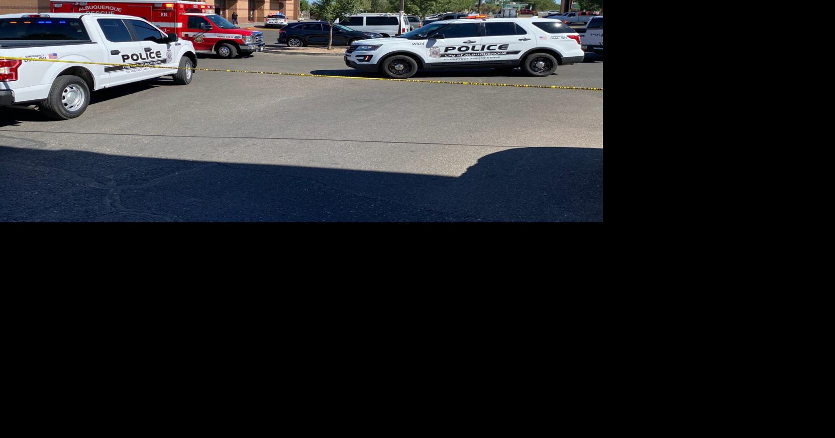 Albuquerque police kill man in shootout inside West Central grocery store  Albuquerque Journal