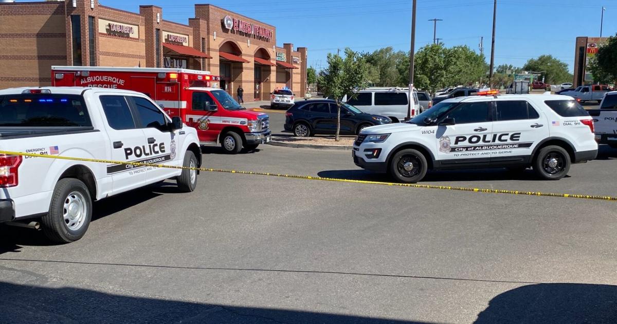 Albuquerque police kill man in shootout inside West Central grocery store  Albuquerque Journal Albuquerque police kill man in shootout inside West Central grocery store  Albuquerque Journal