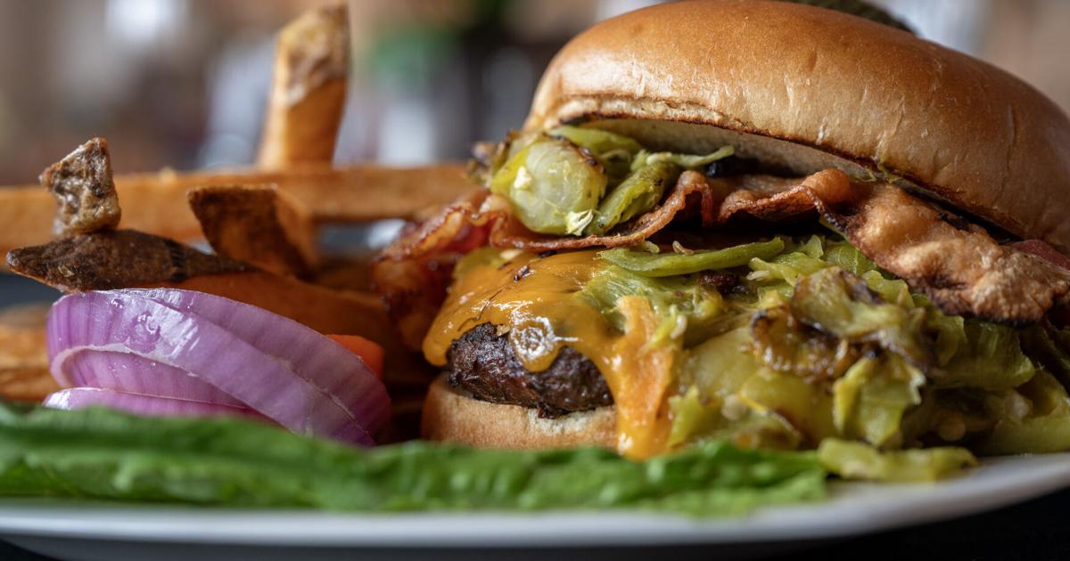 Aquí es donde encontrar las mejores hamburguesas con queso y chile verde en Nuevo México |  Cosas para hacer