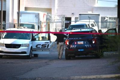 APD homicide detectives investigating death outside NE ABQ motel