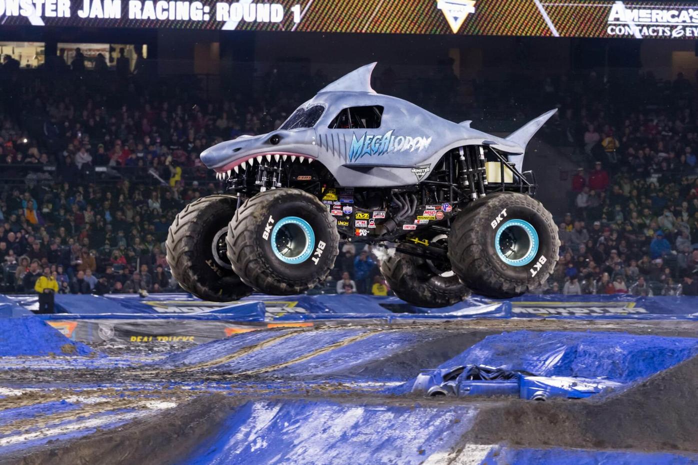 Monster Truck race battle::Appstore for Android