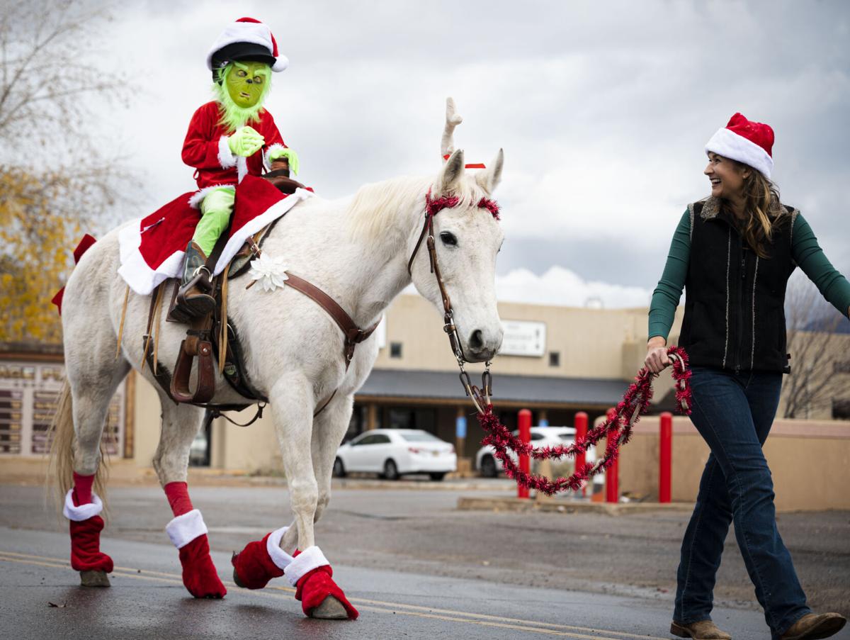 Corrales kicks off holiday season with Christmas parade despite rain