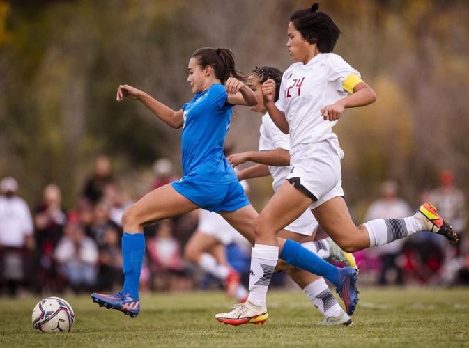 Prep soccer: Bosque girls both Sandia Prep teams advance in 1A 3A