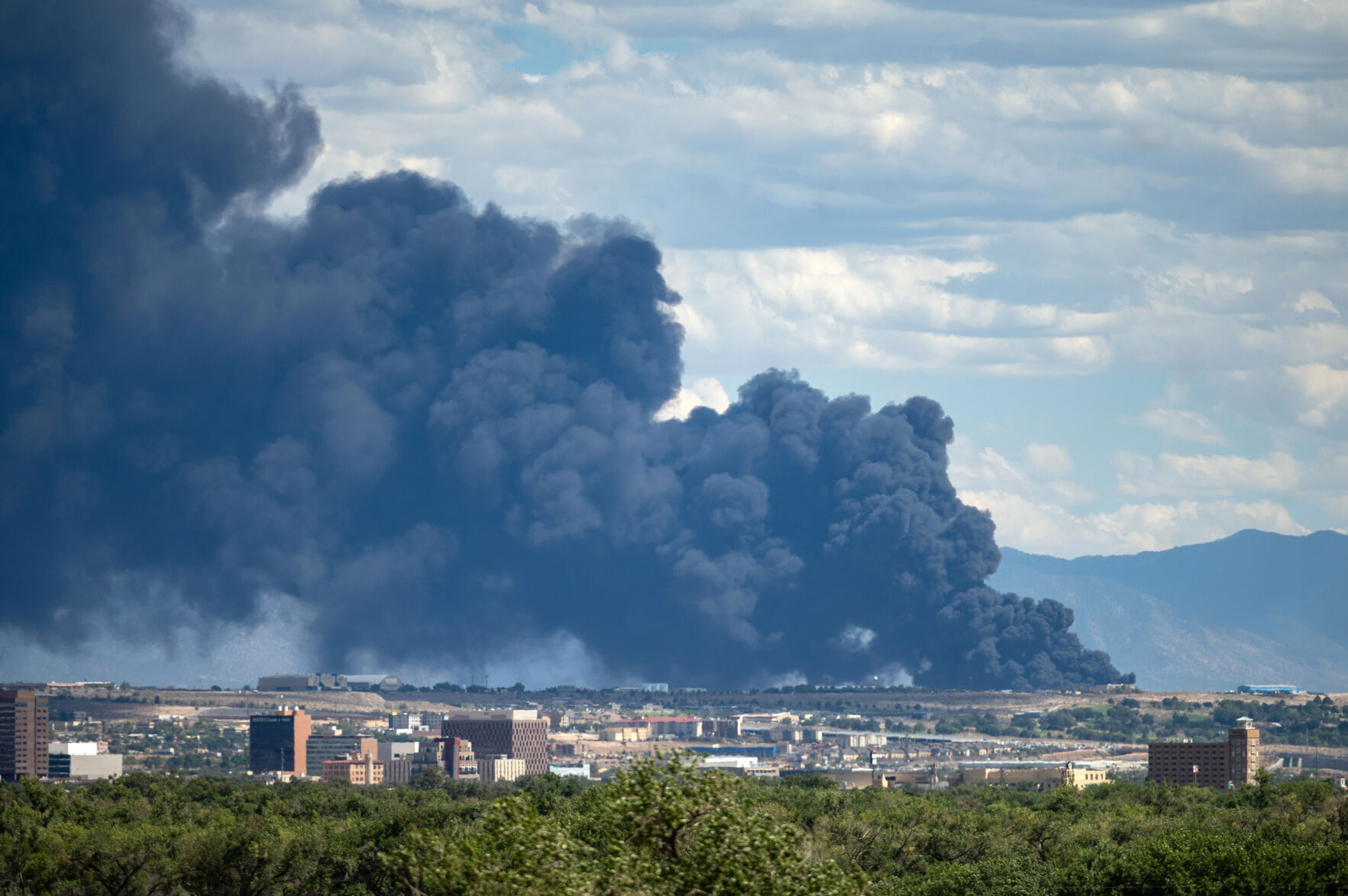 Albuquerque+Ablaze%3A+Major+Fire+Consumes+Downtown+Building