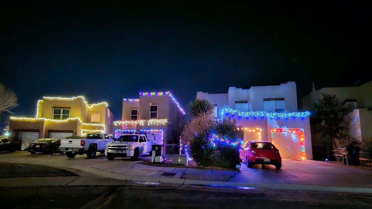 ABQ neighborhood Christmas displays map and pictures Clickable