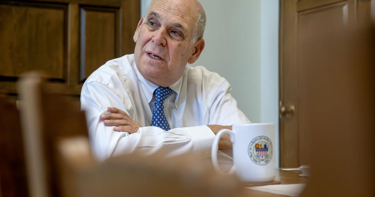 Santa Fe mayor's plan to boost living wage to $17.50 drawing cheers, skepticism