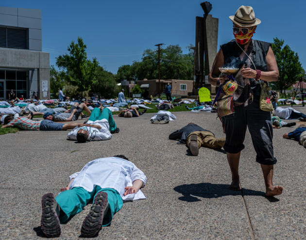 Hundreds of medical students and staff stage die-in at UNM