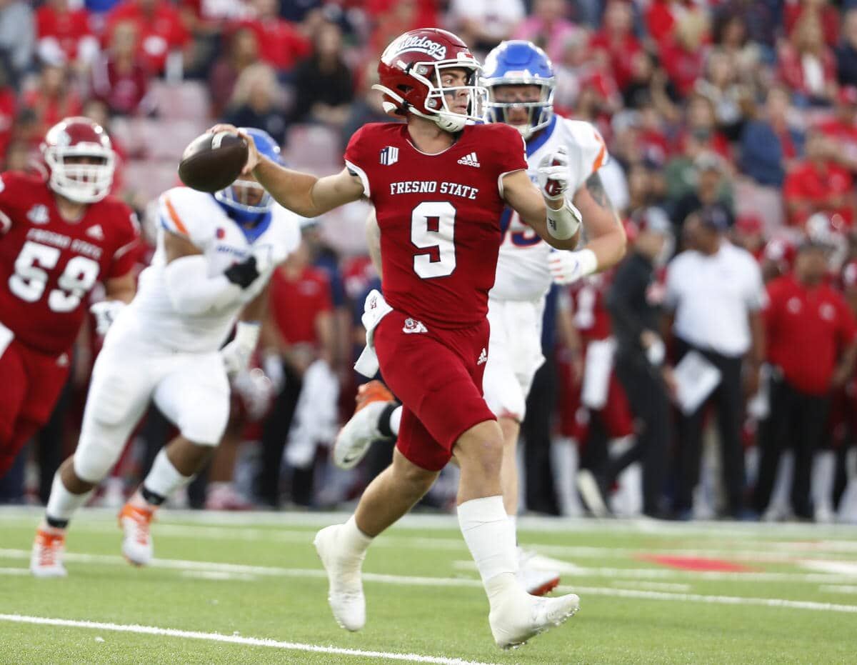 CBS Sports Network on X: And the Inside College Football Game Ball goes  to @FresnoStateFB QB Jake Haener! @JonesN4mo hands this week's game ball  to the Bulldogs' signal-caller for his BIG performance