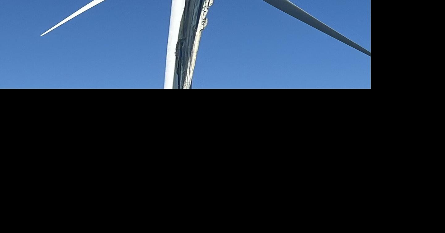 Vineyard Wind turbine blade continues to crumble News