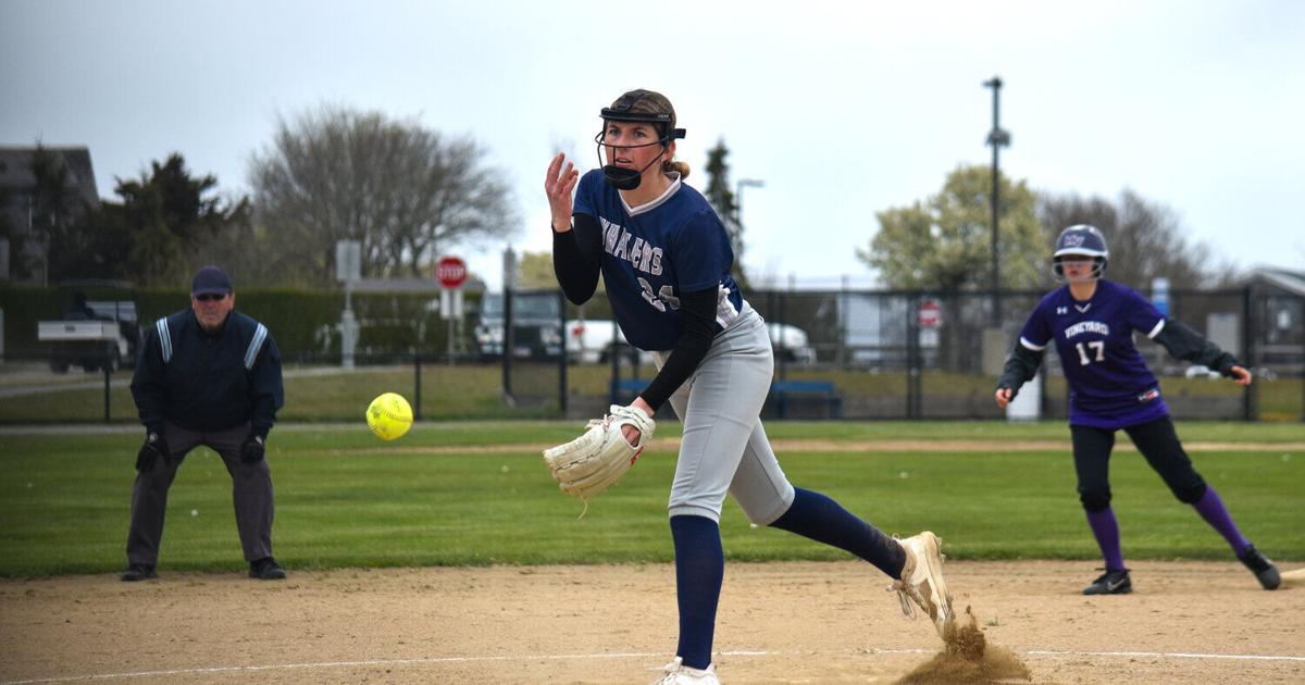 Softball bats explode in 22-9 win over MV | Sports | ack.net