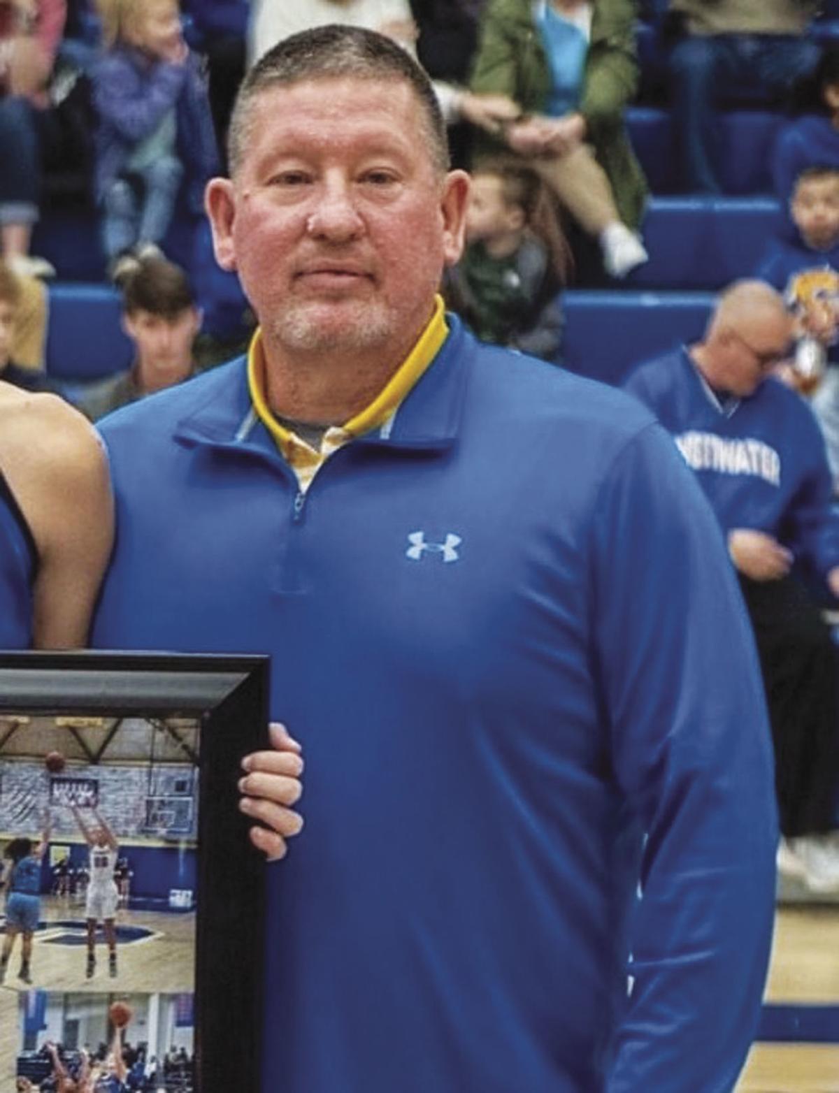 Henderson Vineyard Replace Martin As Sweetwater Athletic
