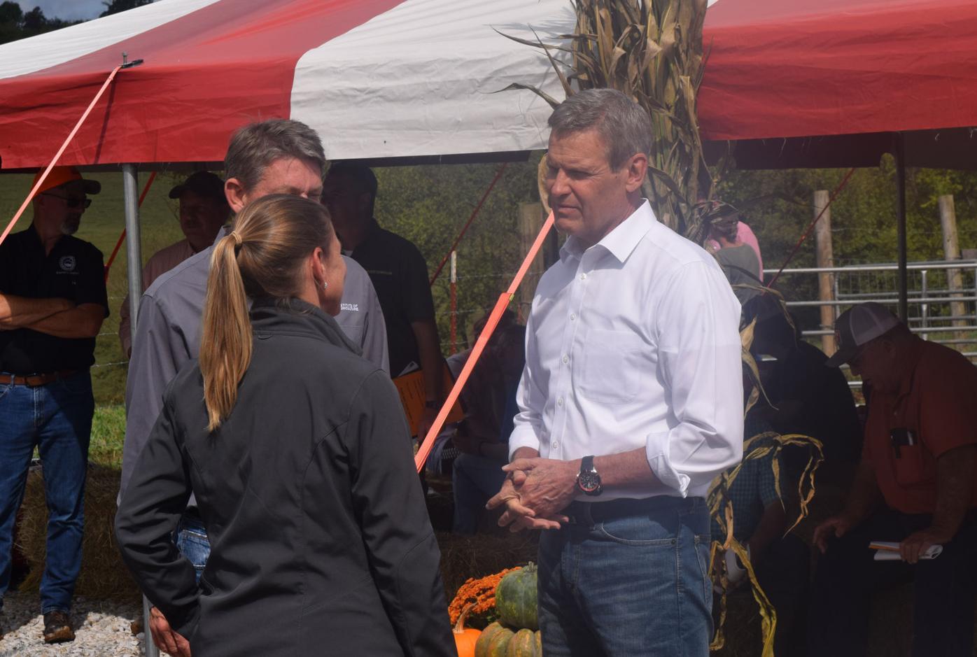 Governor visits local farm