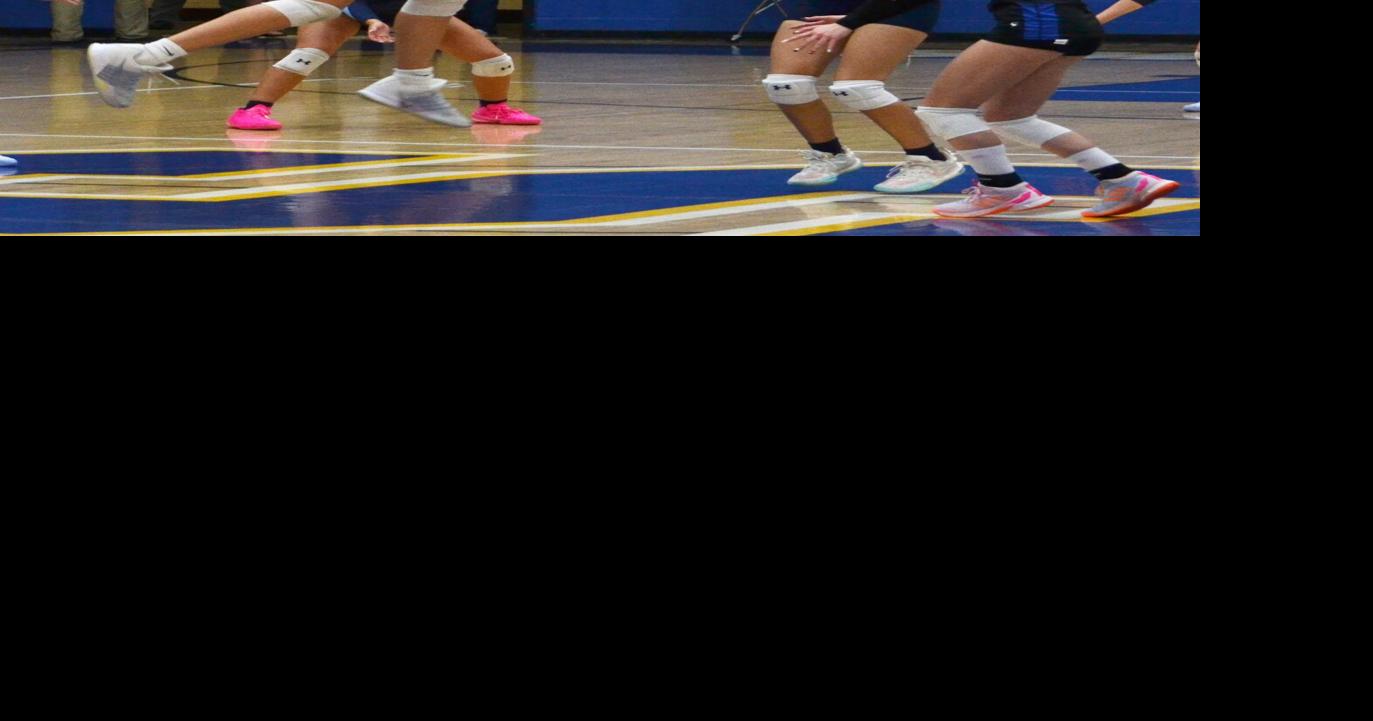 Sweetwater rallies to handle McMinn in four sets