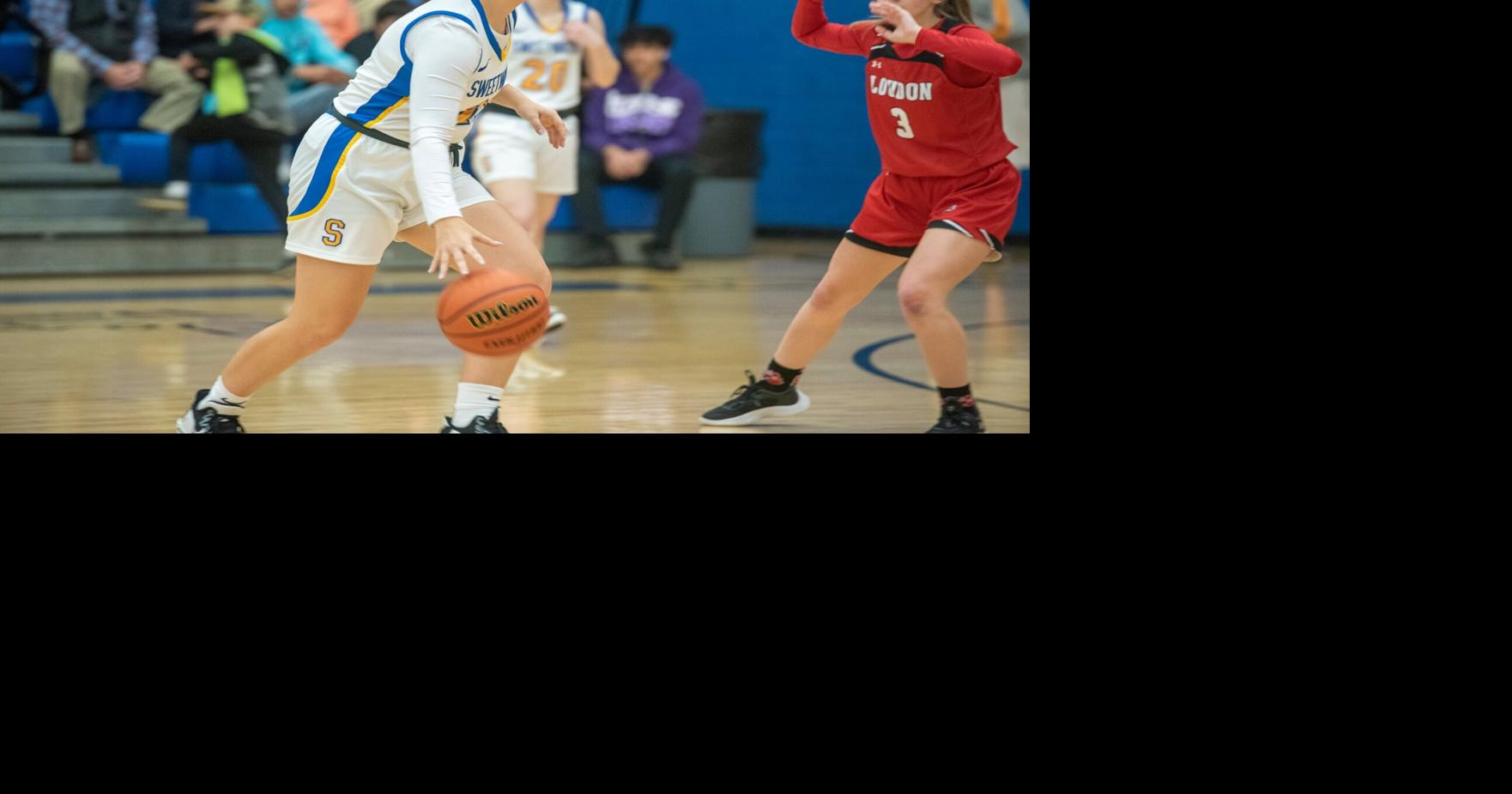 Sweetwater girls snap losing streak, boys fall in close contest ...