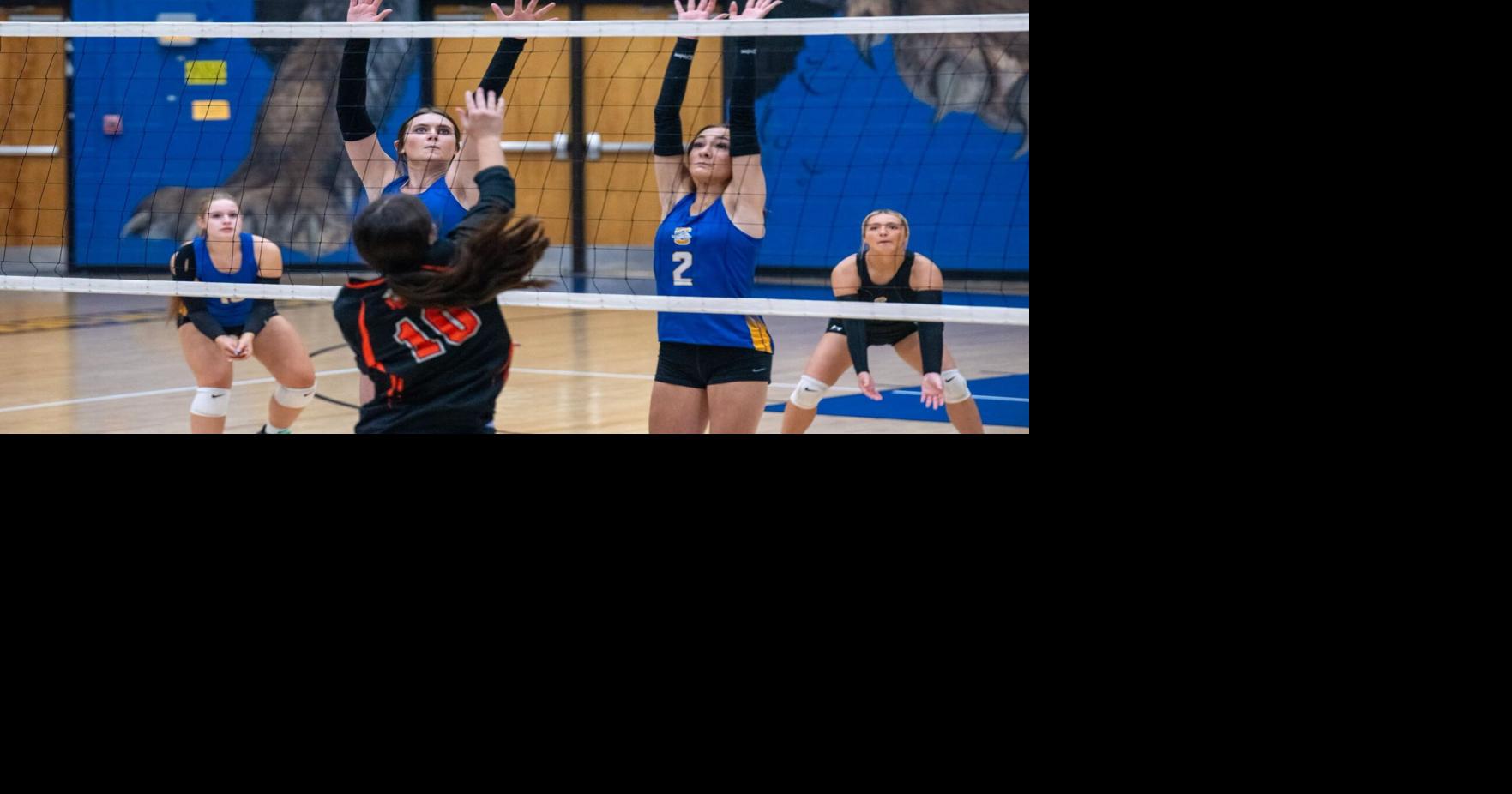 Sweetwater sweeps East Ridge to start postseason play