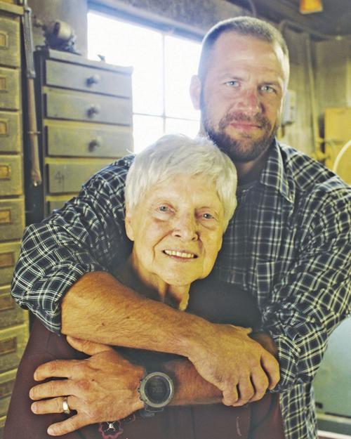 Veteran re-opens family business in Sweetwater