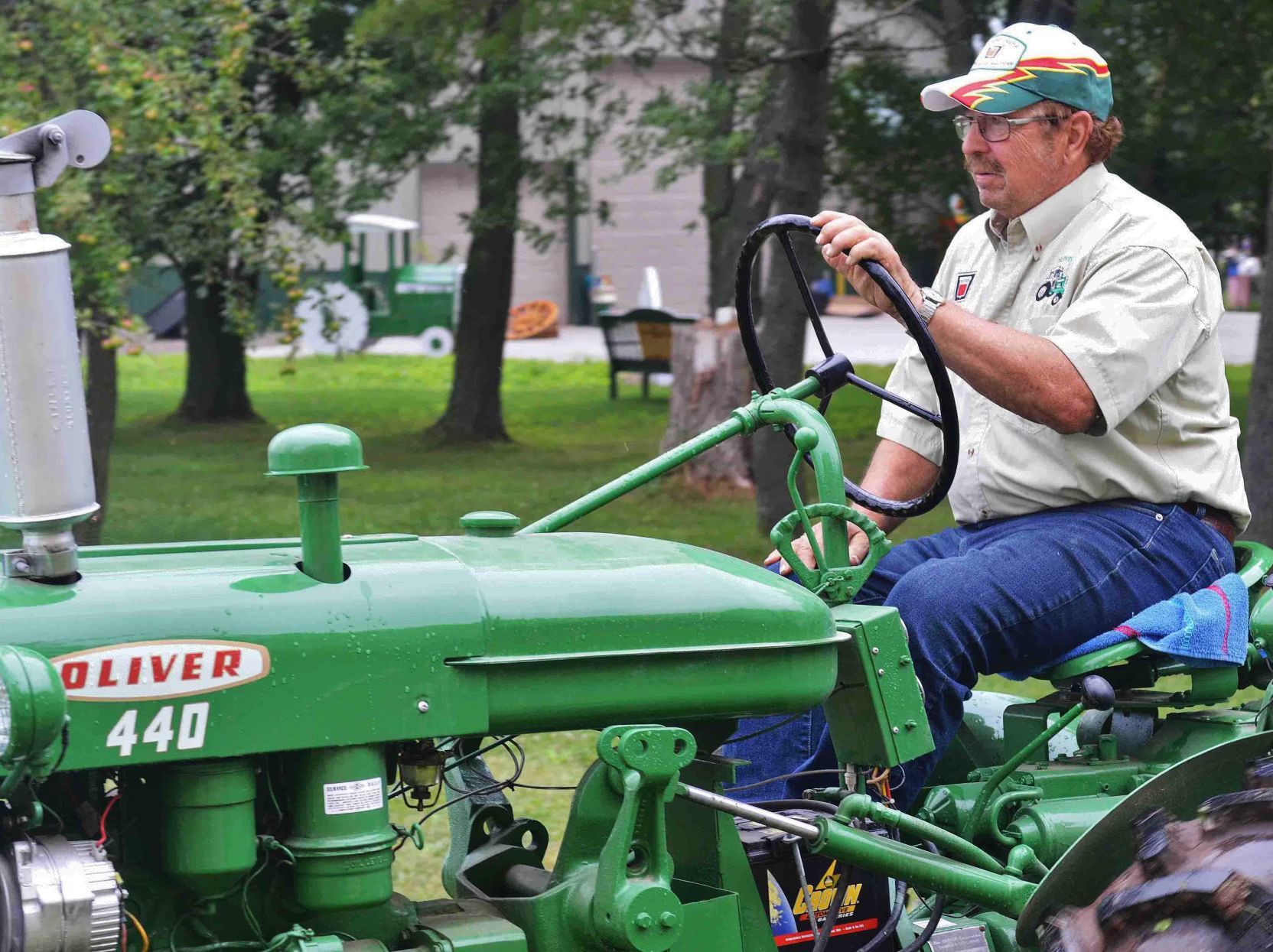 oliver super 55 toy tractor