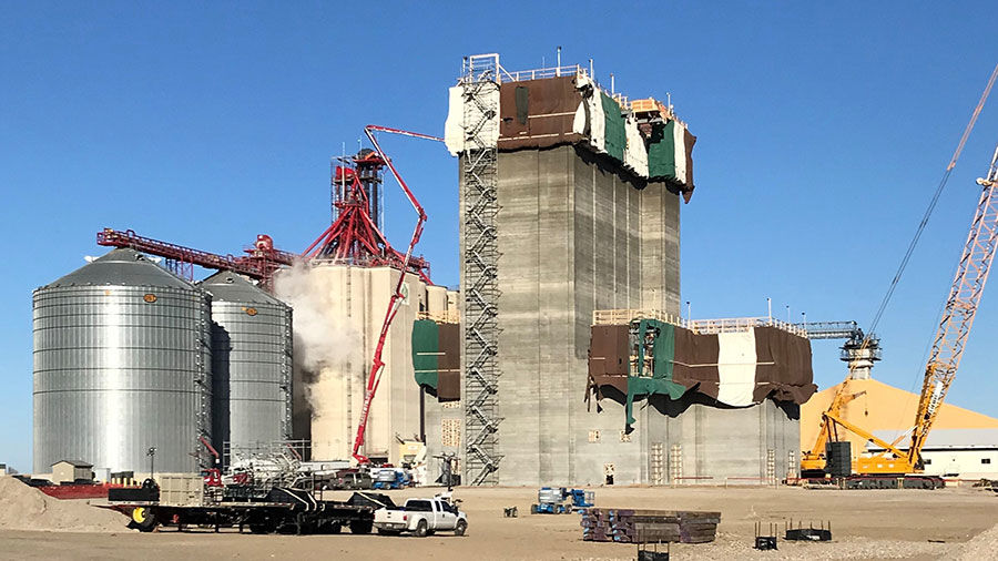 feed mill in Ocheyedan, Iowa