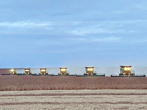 Hoffman crews working to complete fall harvest before snow hits South Dakota