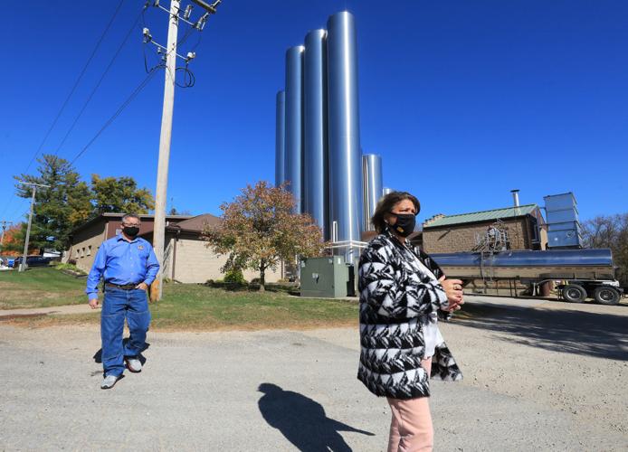 Shirley Knox and Paul Reigle of Maple Leaf Cheesemakers