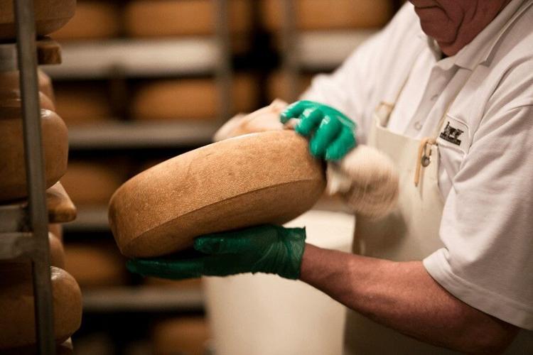 Pleasant Ridge Reserve cheese