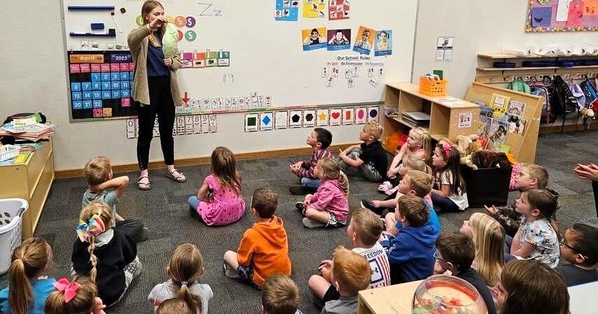 School enrichment programs enliven classrooms in Nuckolls, Thayer counties