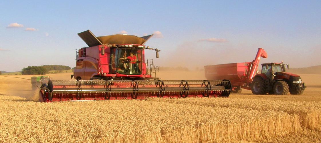 Case IH 250 Series harvest combine