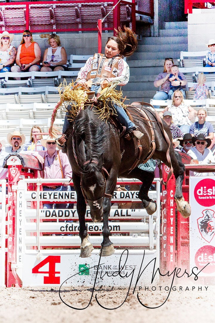 Tough girls: Texas program focuses on training female bronc riders